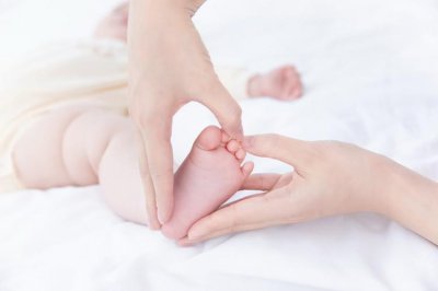 找月嫂的注意事项_专业的月嫂为新生儿和孕妇提供哪些服务？