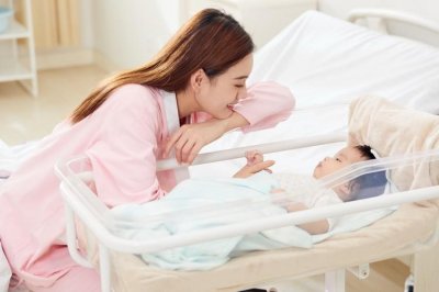 育婴师与保姆的区别?怎么考育婴师？