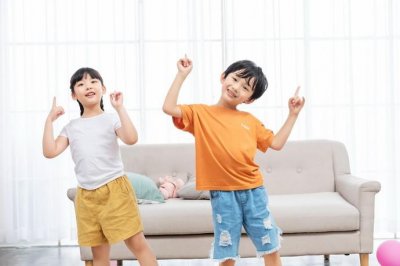 孩子上课注意力不集中的原因？上课精神不集中怎么办？