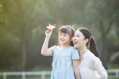 什么是孩子语言发育迟缓？儿童语言发育迟缓和自闭症有什么区别和关联？