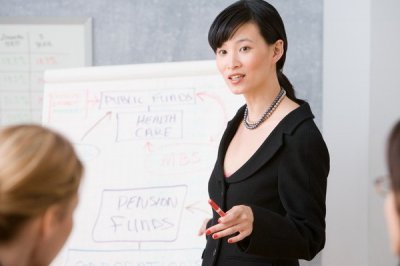 如何正确发声保护嗓子？有什么方法技巧呢？